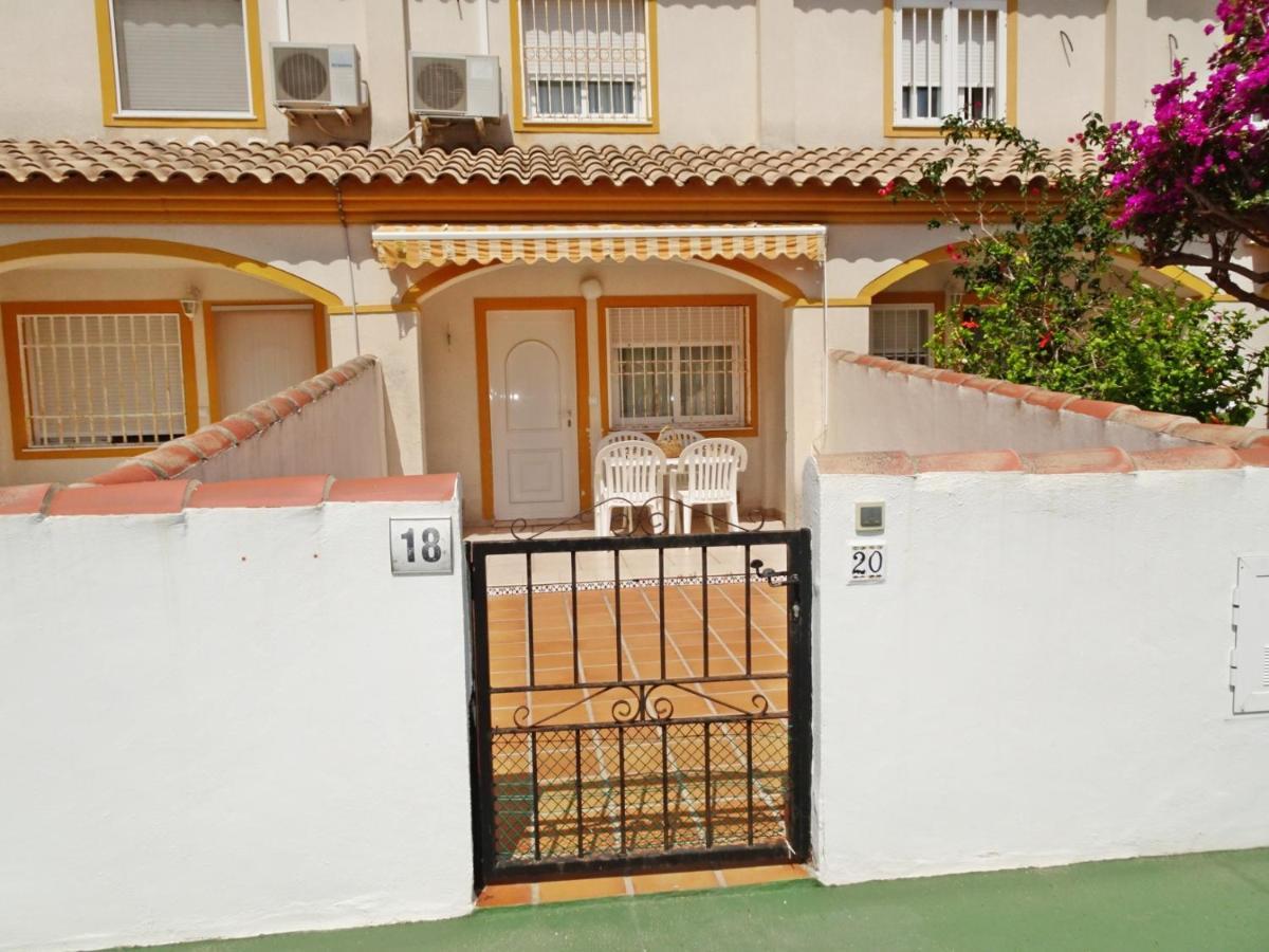La Playa Oliva - Casa 20 Alquiler Solo Familias Διαμέρισμα Εξωτερικό φωτογραφία
